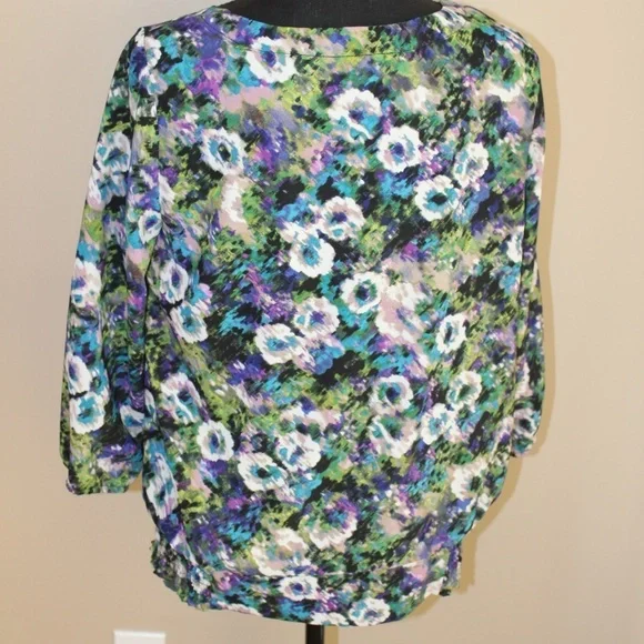 Sag Harbor Women's Floral Blouse, 3/4 Sleeve - Picture 4 of 6